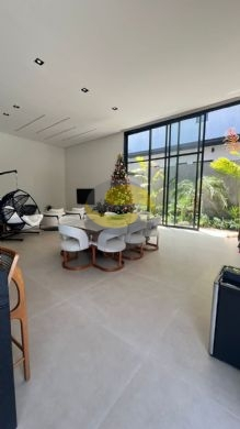 Casa de Condomínio à venda com 4 quartos, 380m² - Foto 18