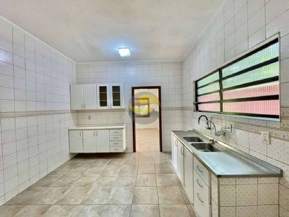 Casa de Condomínio à venda com 5 quartos, 360m² - Foto 24