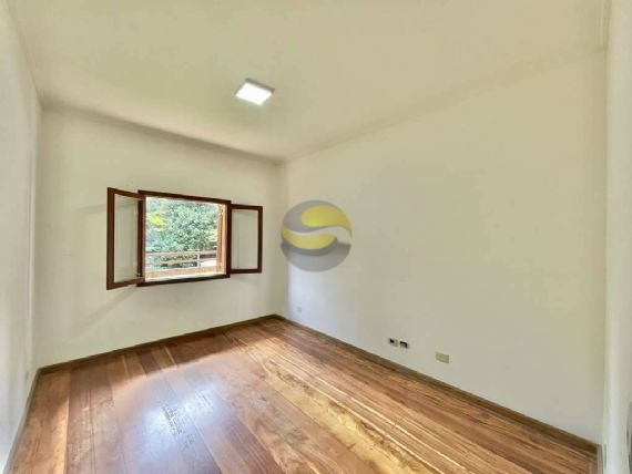 Casa de Condomínio à venda com 5 quartos, 360m² - Foto 32