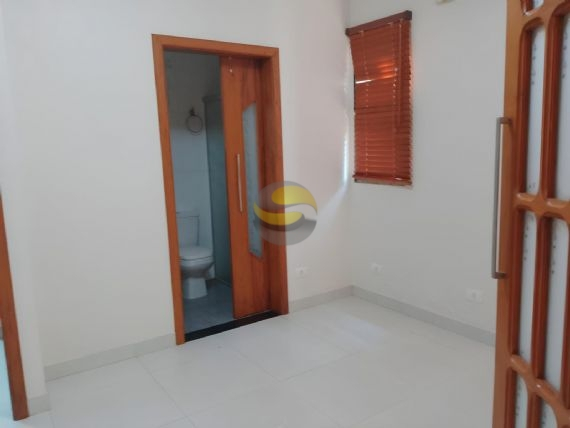 Casa de Condomínio para alugar com 3 quartos, 212m² - Foto 9