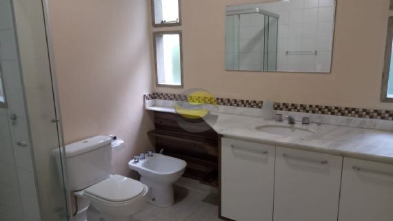 Casa de Condomínio para alugar com 3 quartos, 212m² - Foto 18