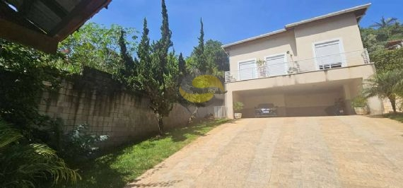 Casa de Condomínio à venda com 3 quartos, 358m² - Foto 2