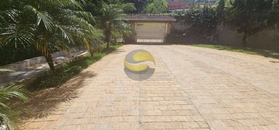 Casa de Condomínio à venda com 3 quartos, 358m² - Foto 4