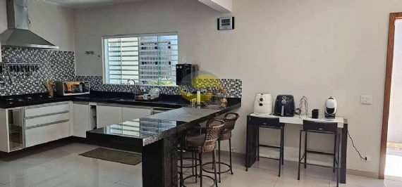 Casa de Condomínio à venda com 3 quartos, 358m² - Foto 18