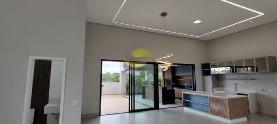 Casa de Condomínio à venda com 3 quartos, 304m² - Foto 3