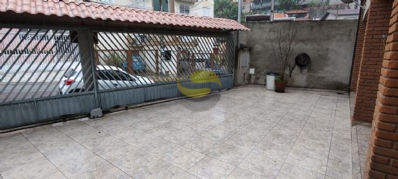 Casa à venda com 4 quartos, 250m² - Foto 1