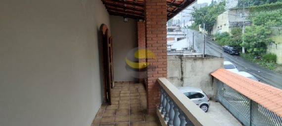 Casa à venda com 4 quartos, 250m² - Foto 3