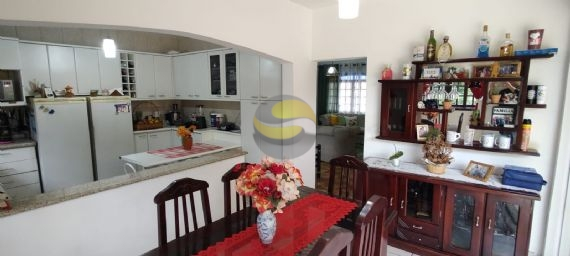 Casa à venda com 4 quartos, 250m² - Foto 11