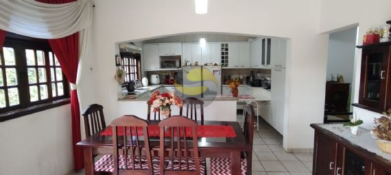 Casa à venda com 4 quartos, 250m² - Foto 19