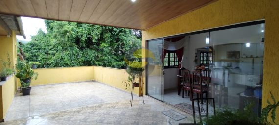 Casa à venda com 4 quartos, 250m² - Foto 20