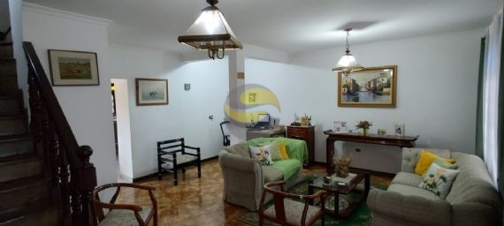 Casa à venda com 4 quartos, 250m² - Foto 24