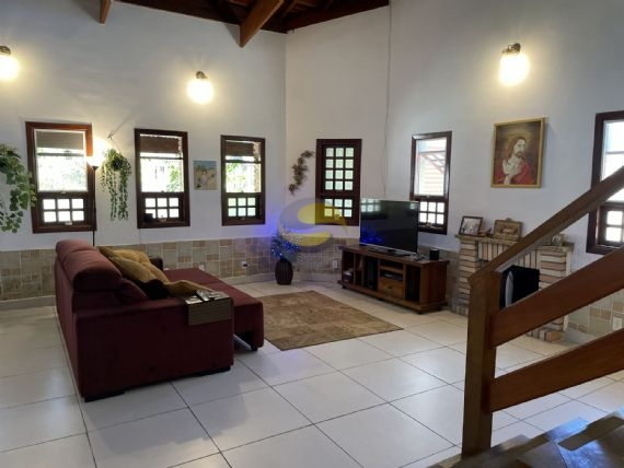 Casa de Condomínio à venda com 3 quartos, 301m² - Foto 3