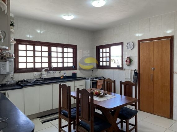 Casa de Condomínio à venda com 3 quartos, 301m² - Foto 12