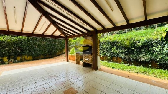 Casa de Condomínio à venda com 3 quartos, 350m² - Foto 4