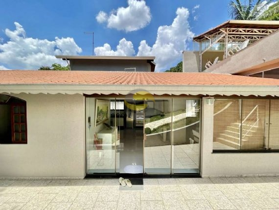 Casa de Condomínio à venda com 3 quartos, 215m² - Foto 17