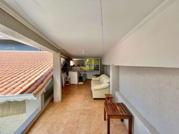 Casa de Condomínio à venda com 3 quartos, 215m² - Foto 24