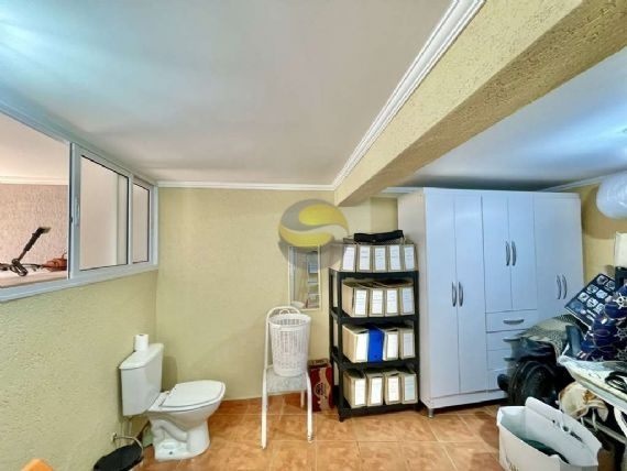 Casa de Condomínio à venda com 3 quartos, 215m² - Foto 25