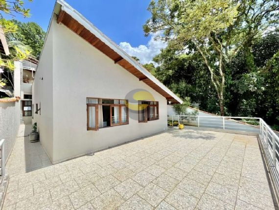 Casa de Condomínio à venda com 3 quartos, 215m² - Foto 29